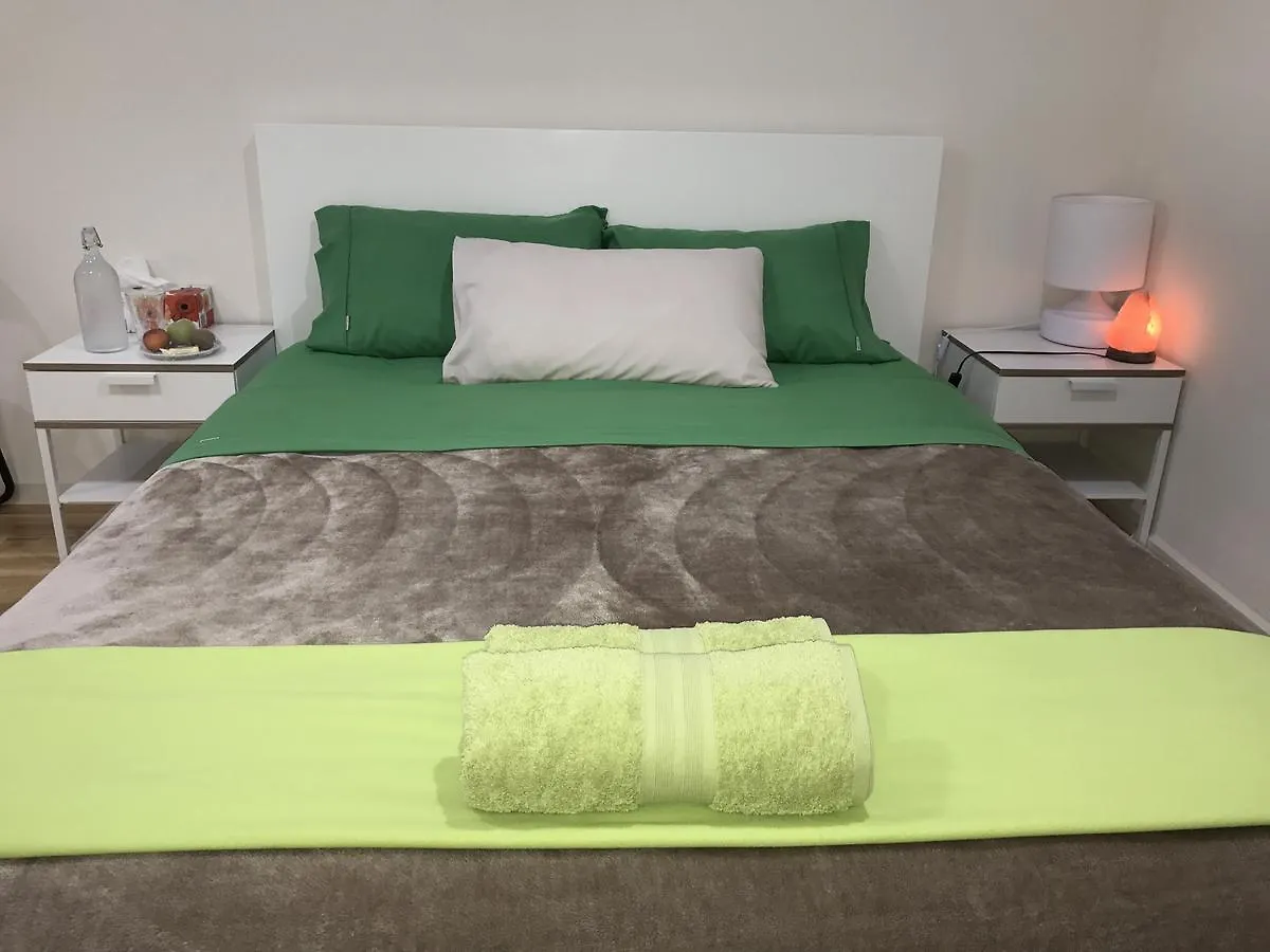 Bed & Breakfast Grange Adelaide B&B