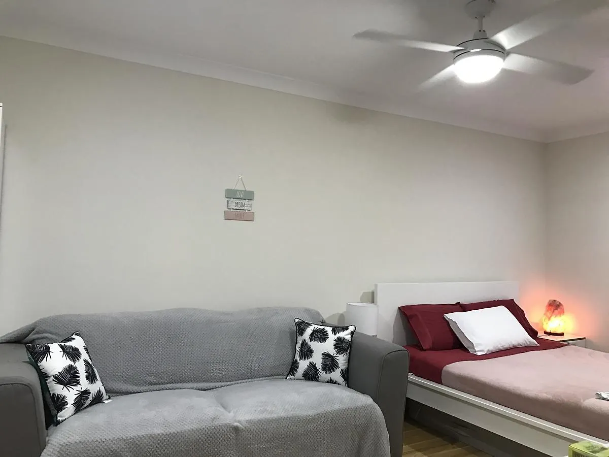 Grange Adelaide B&B 0*,